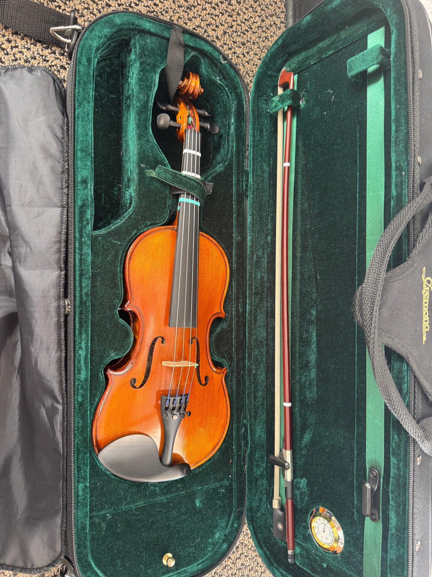 Used SV-500 1/4 Size Violin