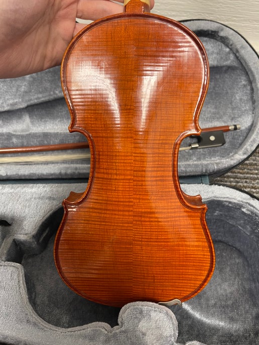 Used SV-100 Violin 1/8th size